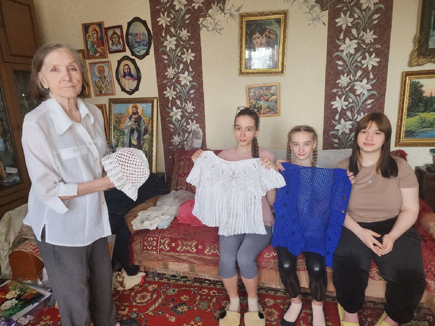 чехов, бабушка, выставка, предметы старины, общество, музей,