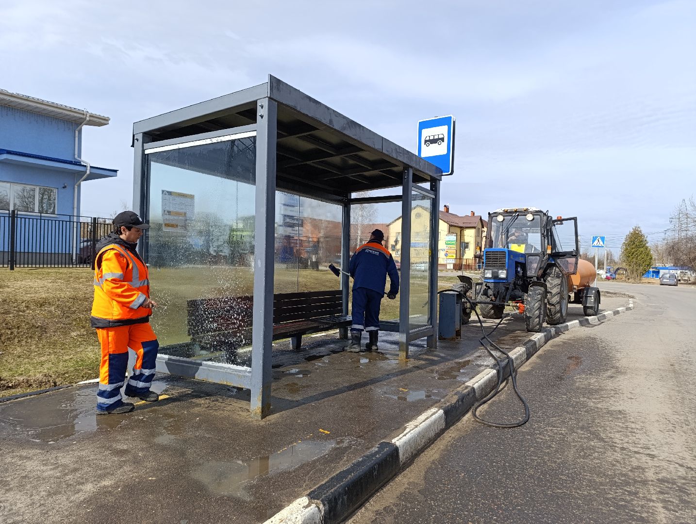 Бронницы, Влажная уборка остановок, месяц чистоты и благоустройства,