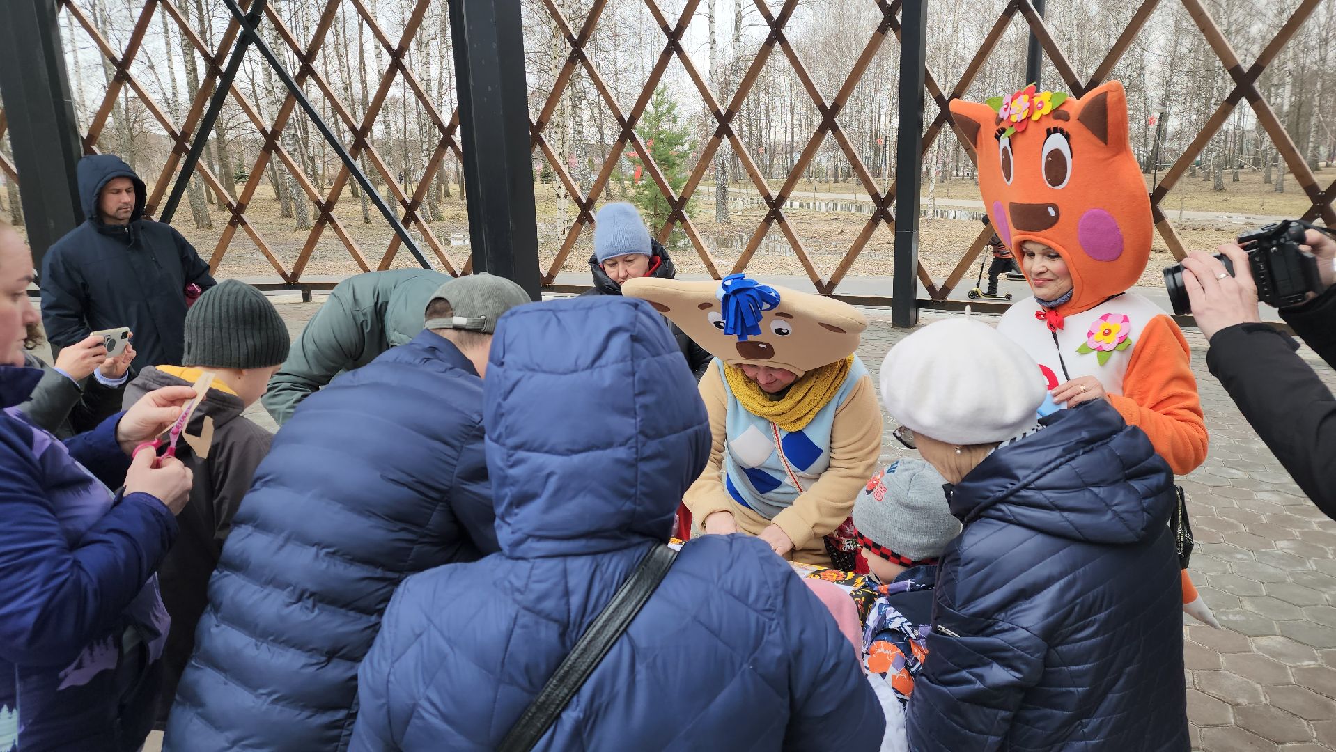 егорьевск, парк, парк 200 лет Егорьевску, птицы, пластилиновая ворона, пернатые в парке, голоса птиц, дети,