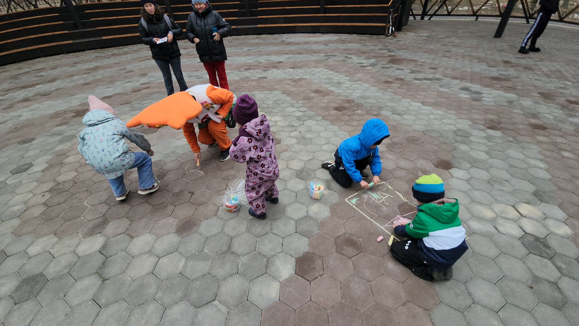 егорьевск, парк, парк 200 лет Егорьевску, птицы, пластилиновая ворона, пернатые в парке, голоса птиц, дети,