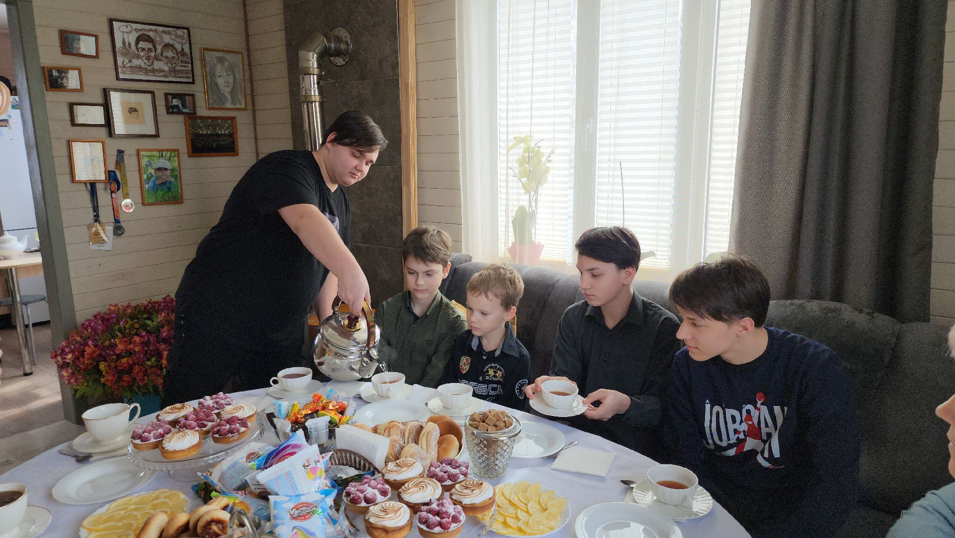 руза, запорожье, рузский городской округ, московская область, подмосковье, приемные дети, приемная семья,