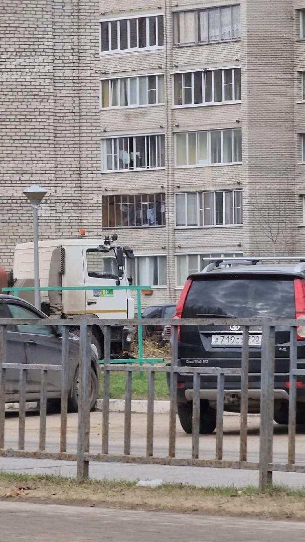 Дубна, Уборка города, Благоустройство, машинная уборка, Поливальная машина,