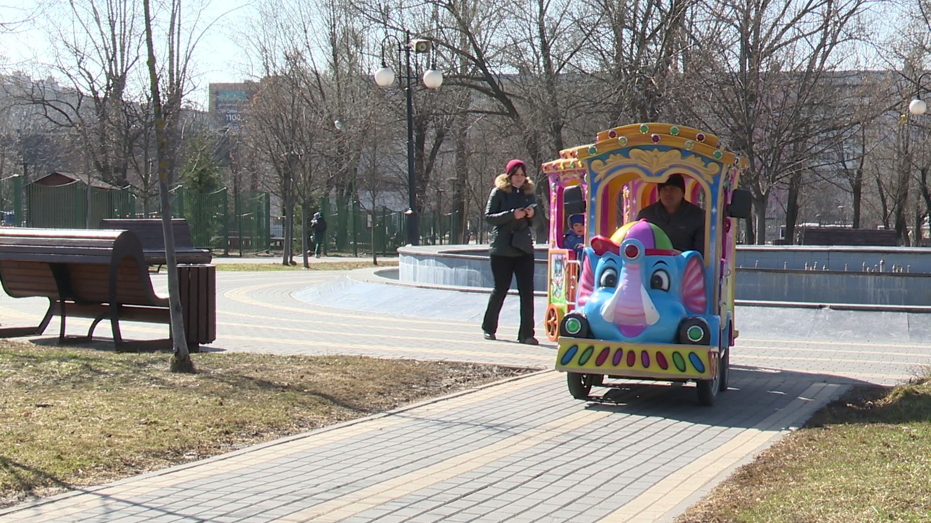 Реутов, парки, благоустройсво, уборка города, субботник, чистим, моем,