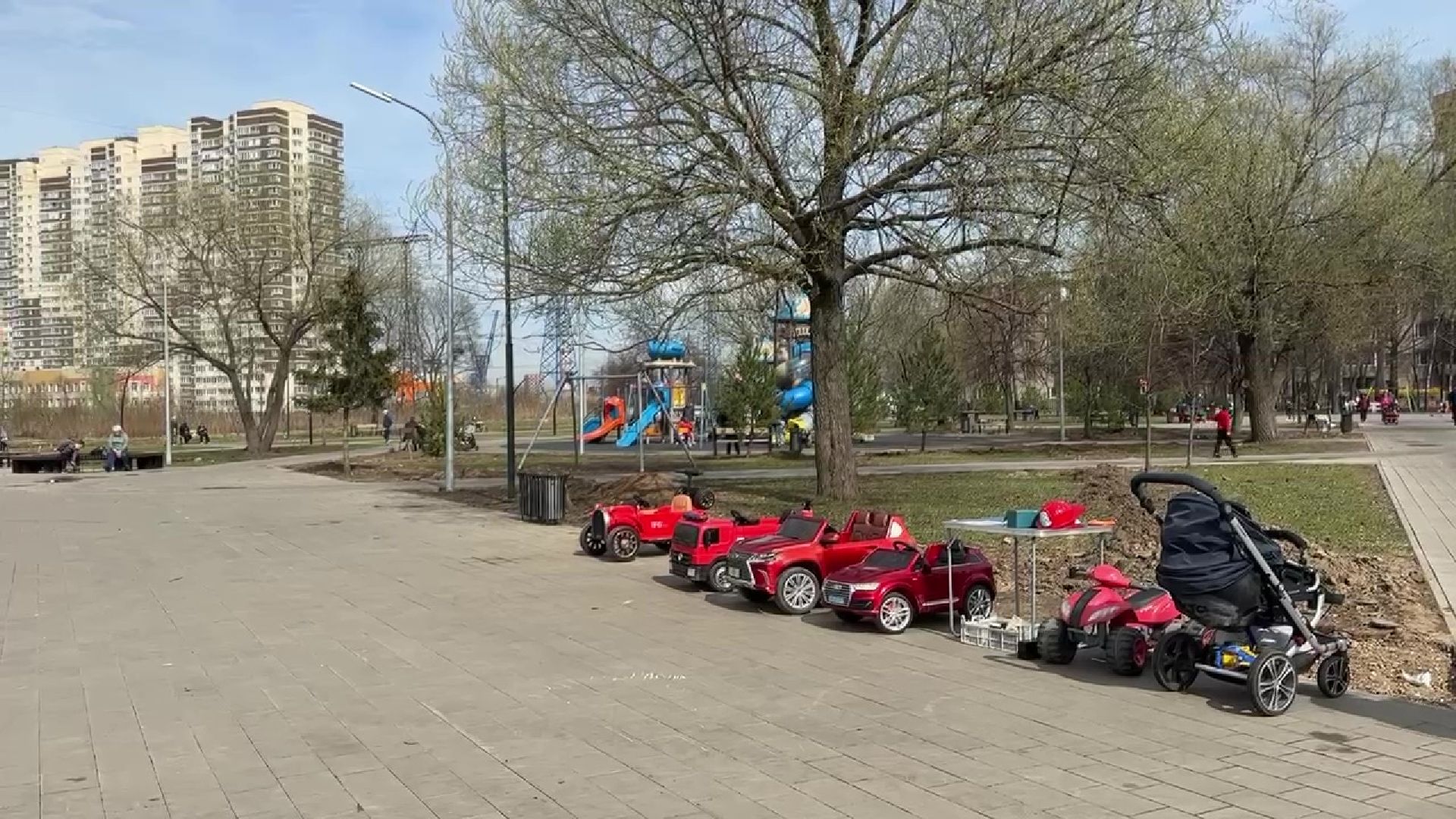 Реутов, парки, благоустройсво, уборка города, субботник, чистим, моем,