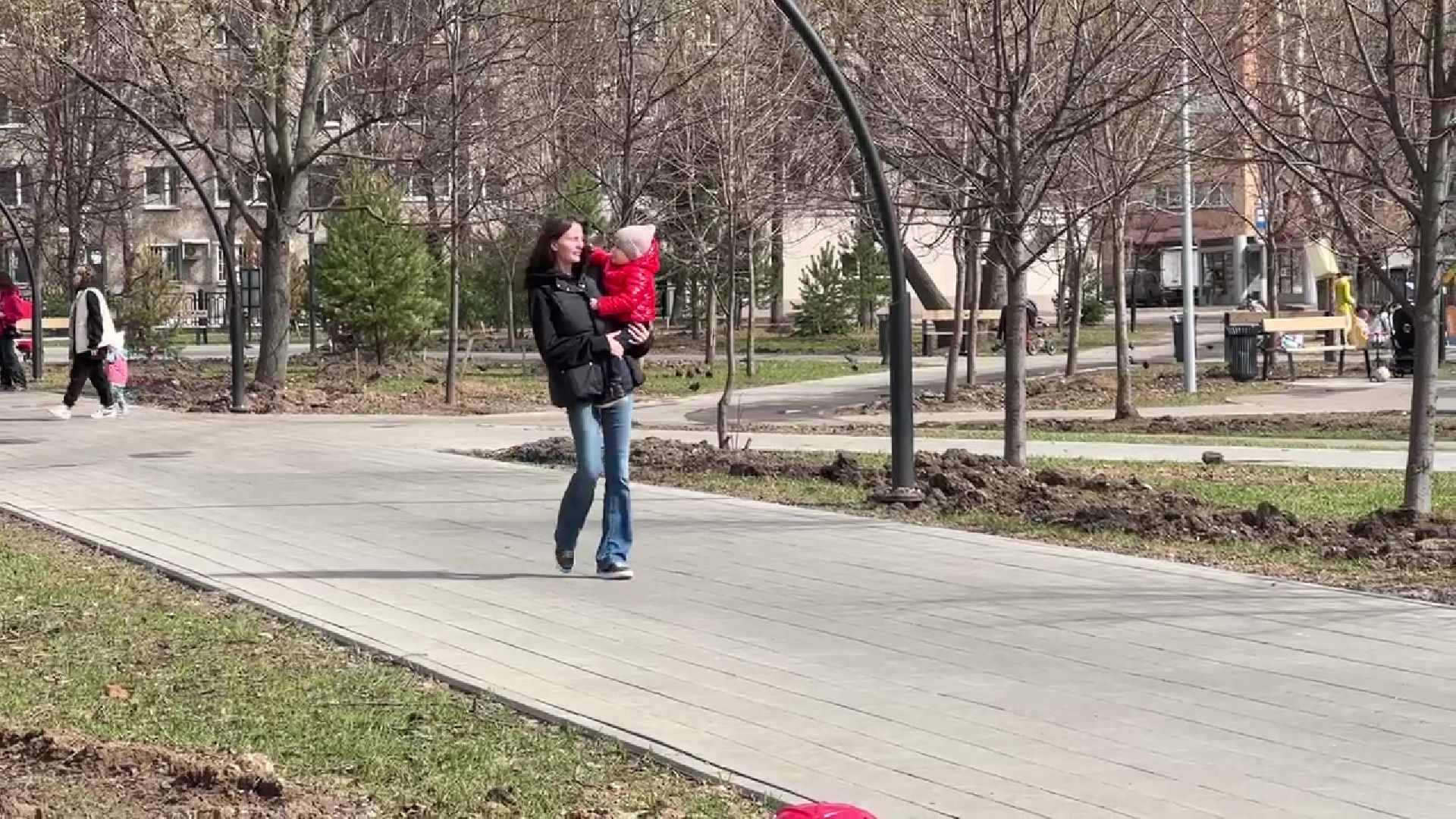 Реутов, парки, благоустройсво, уборка города, субботник, чистим, моем,