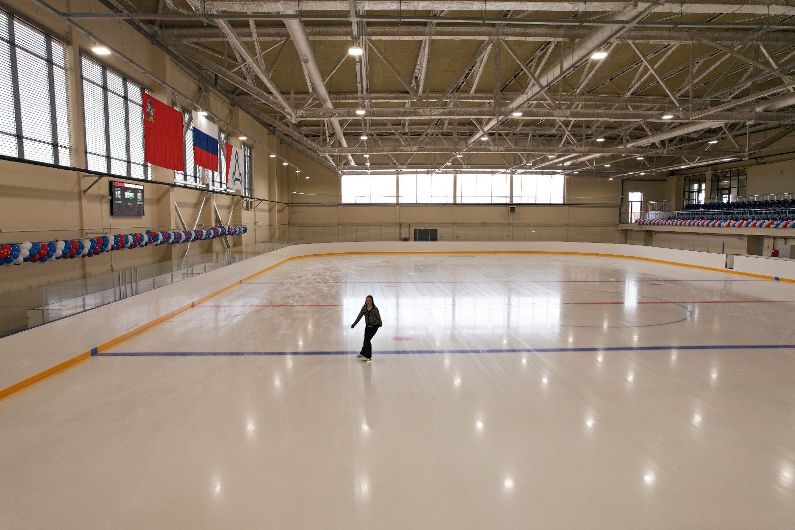 видео с коптера, лед, спорт, арена,