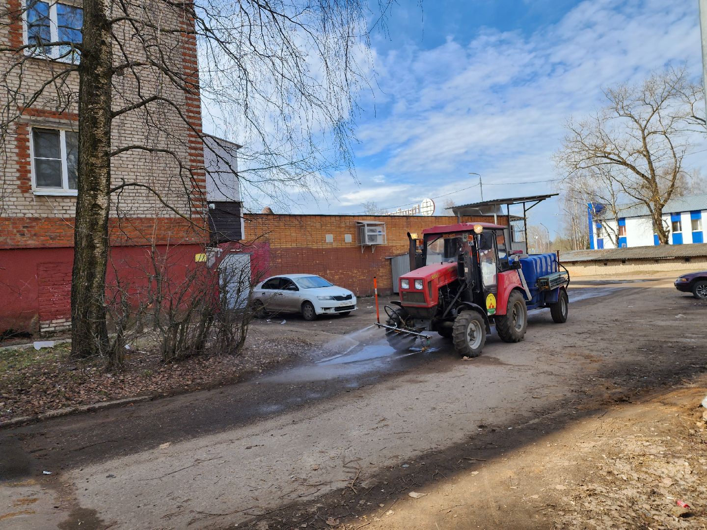 красноармейск, г.о. пушкинский, месяц чистоты и благоустройства, поливальная машина,