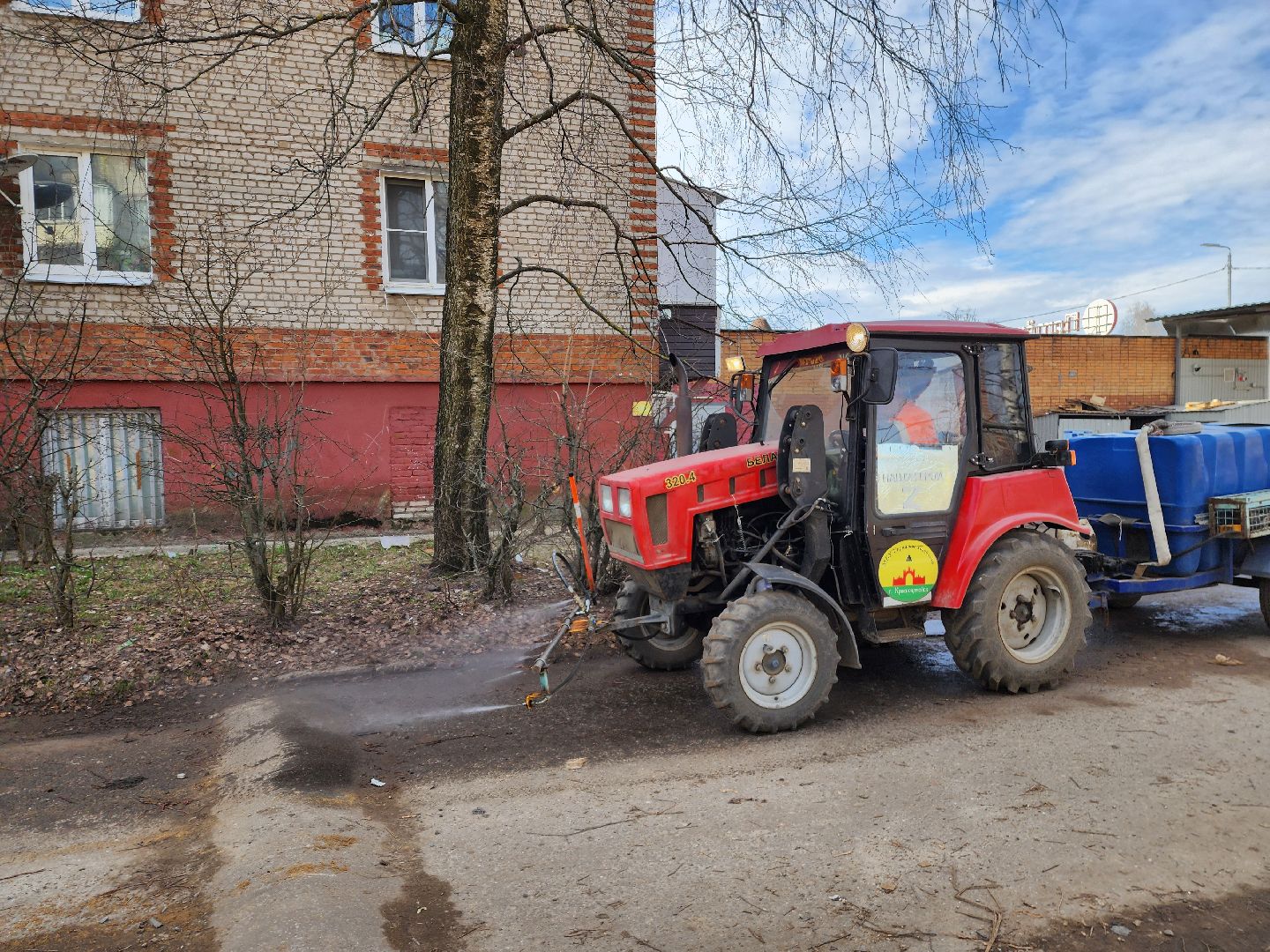 красноармейск, г.о. пушкинский, месяц чистоты и благоустройства, поливальная машина,