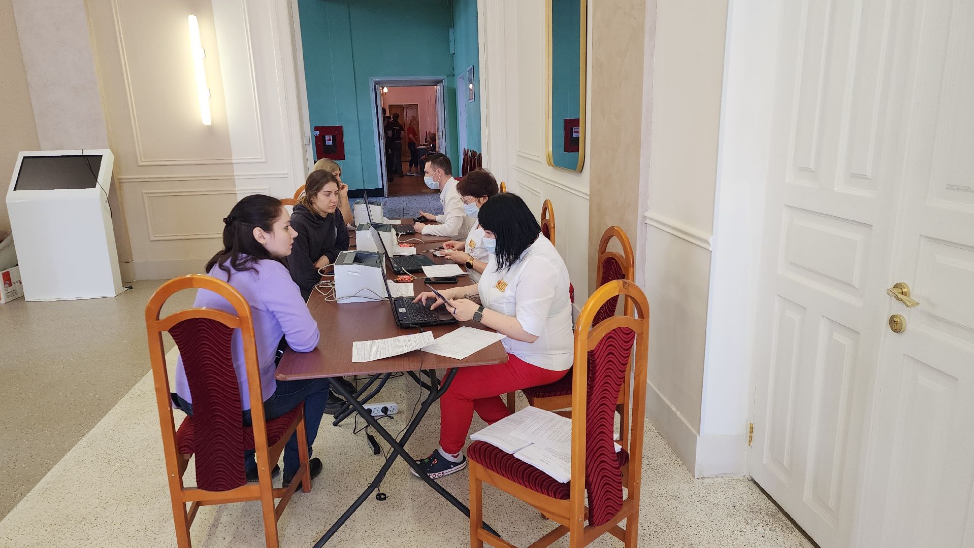 день донора, ДК Жуковский, Розовая гостиная, Виктория Капустина, Светлана Короткова, РКК, Красный крест, кровь,