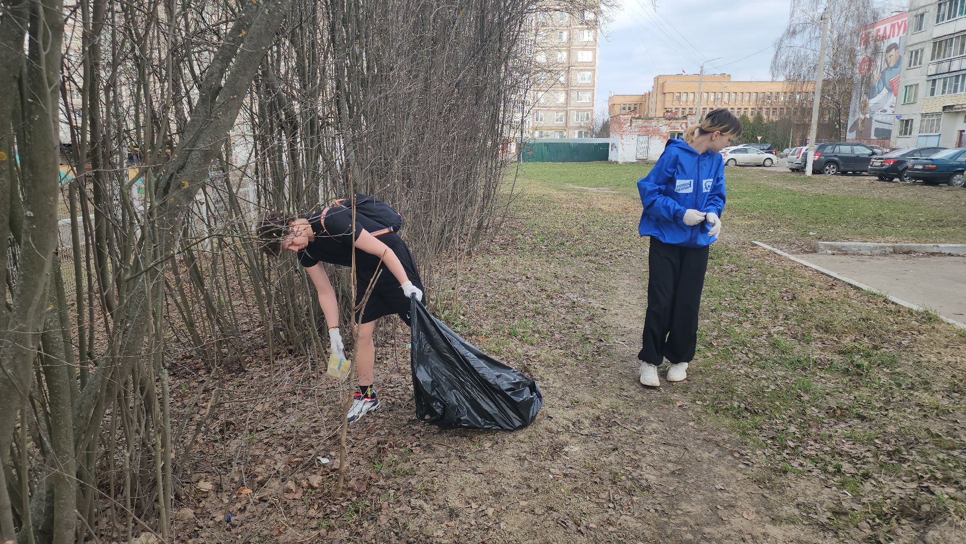 кашира, молодая гвардия, волонтеры, уборка, субботник, мусор, кашира-3,