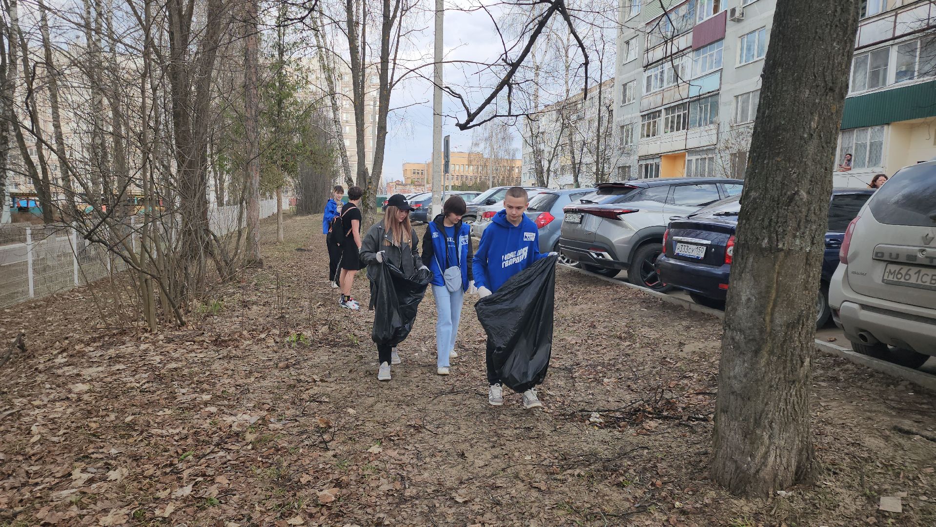 кашира, молодая гвардия, волонтеры, уборка, субботник, мусор, кашира-3,