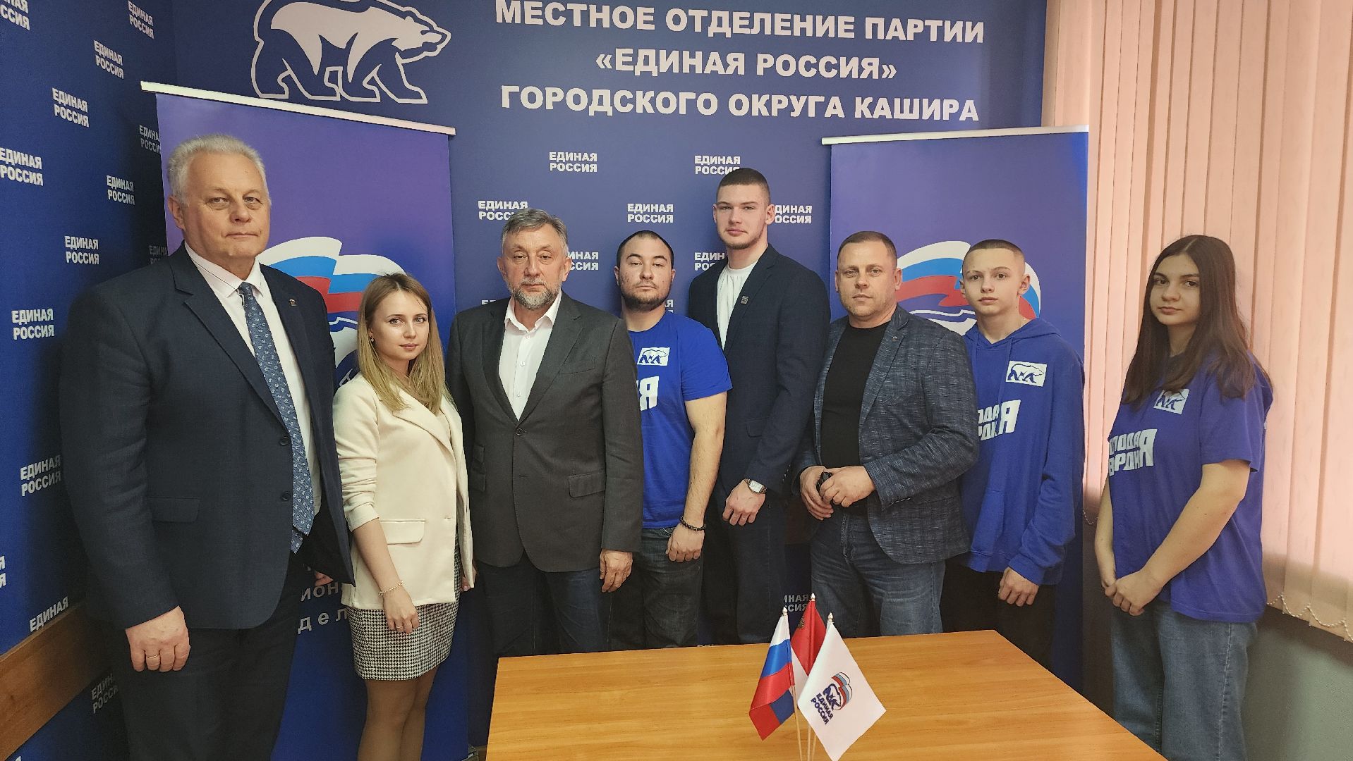 кашира, депутат мособлдумы, олег жолобов, молодая гвардия, волонтеры, гуманитарная помощь,