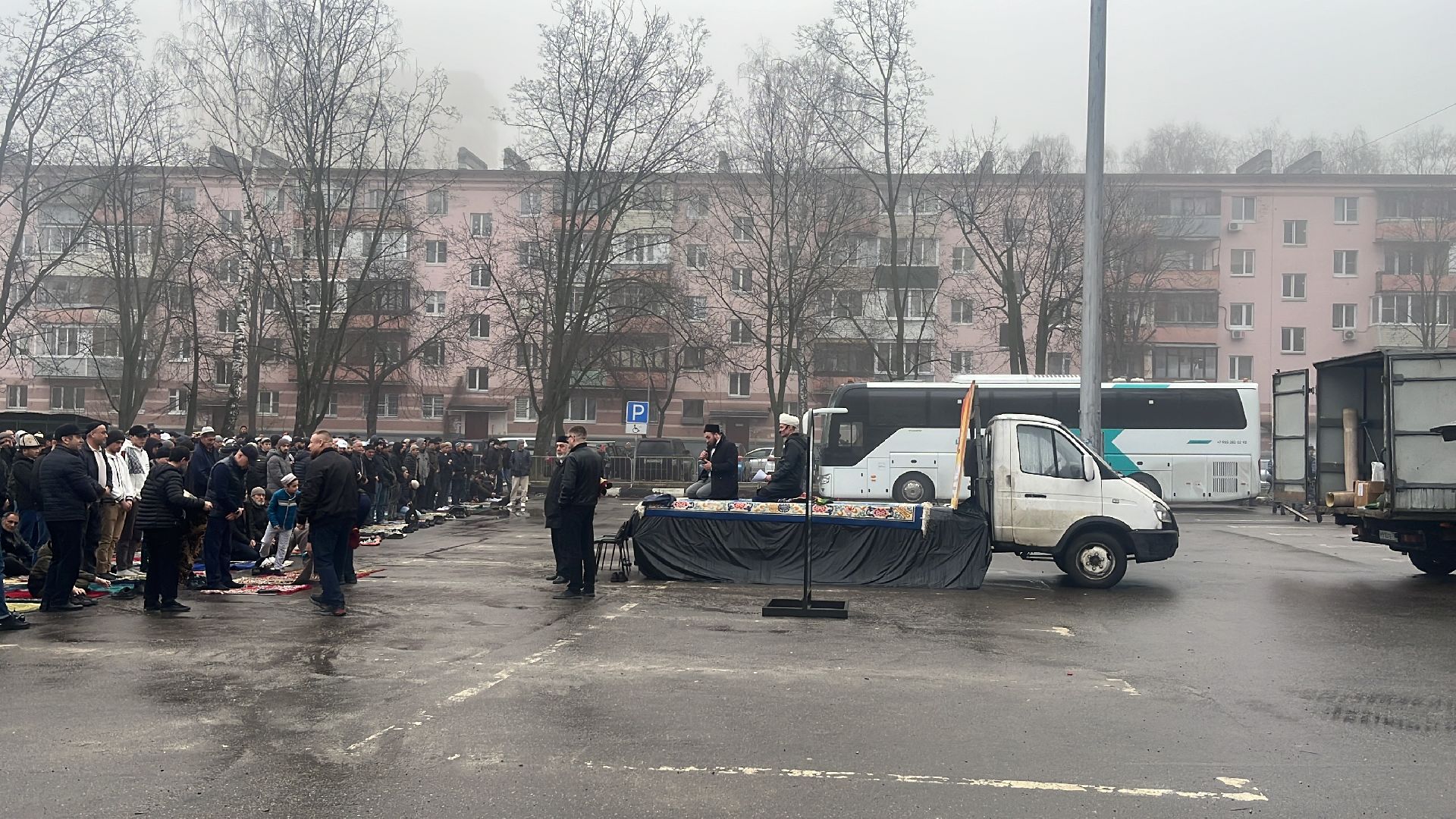 ураза-байрам, мусульманская община, праздник, молитва, намаз,