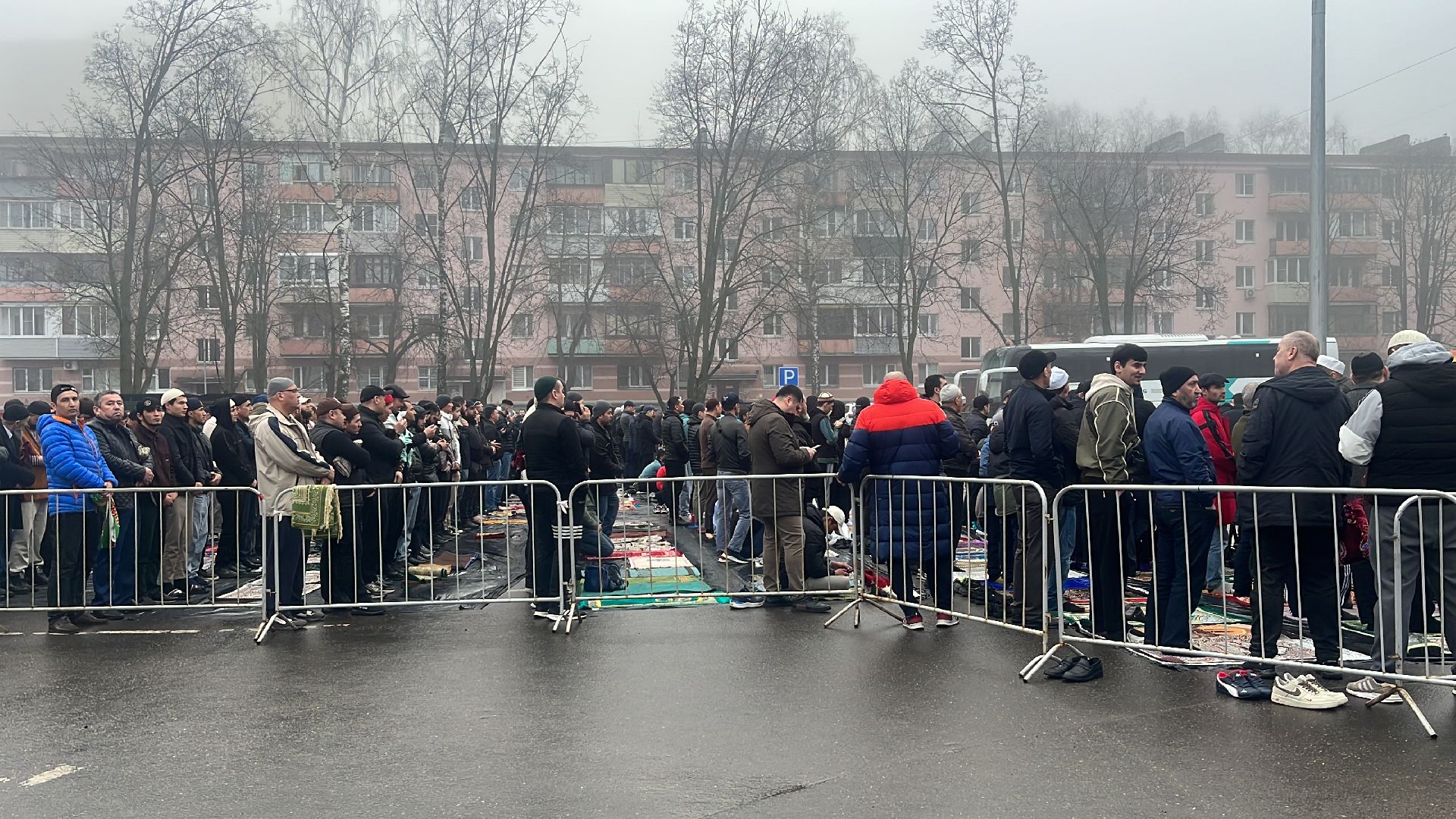 ураза-байрам, мусульманская община, праздник, молитва, намаз,