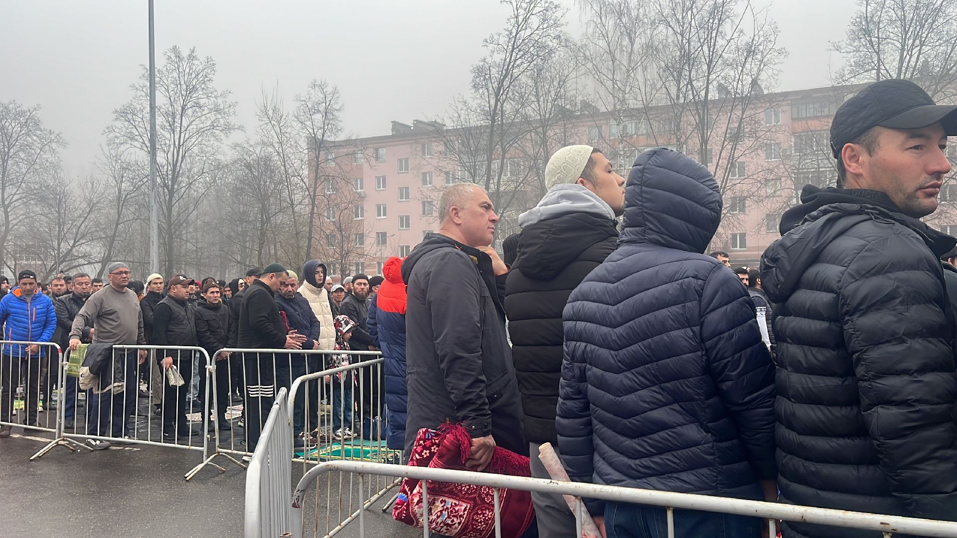 ураза-байрам, мусульманская община, праздник, молитва, намаз,