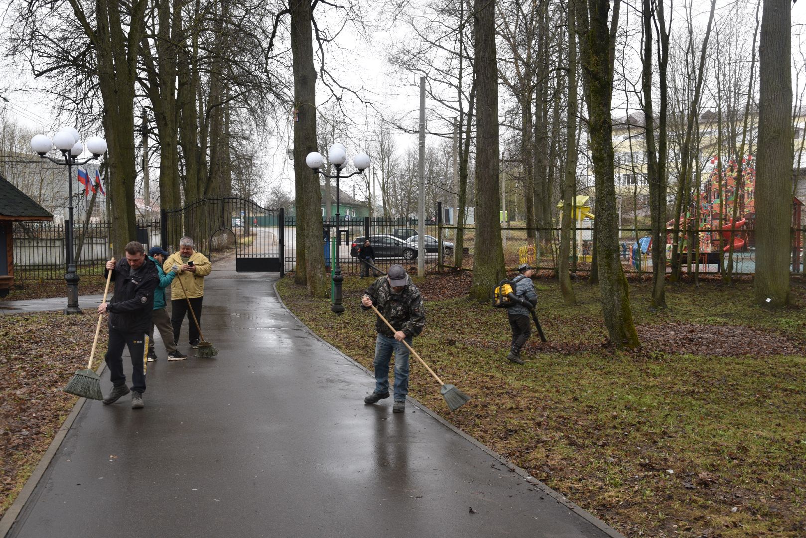 лотошино, лотошинский парк, субботник, благоустройство, парки подмосковья,