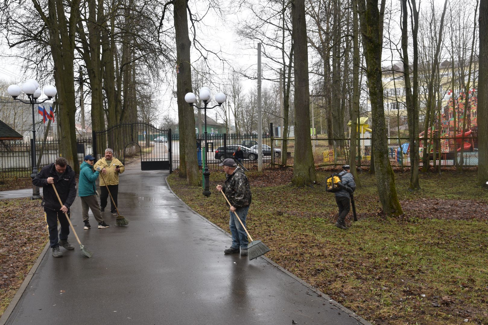лотошино, лотошинский парк, субботник, благоустройство, парки подмосковья,