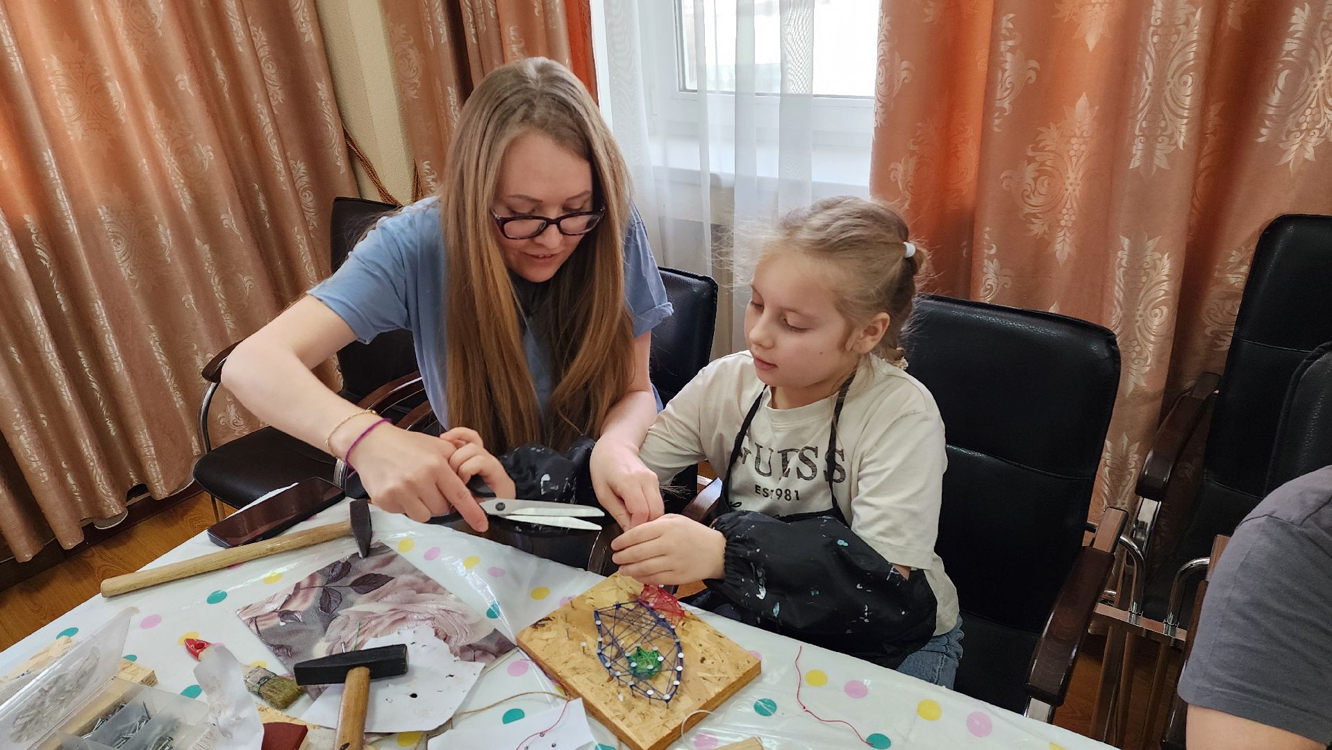 красногорск, сбор гуманитарной помощи, судебные приставы, мастер класс, волонтеры, доброе дело,