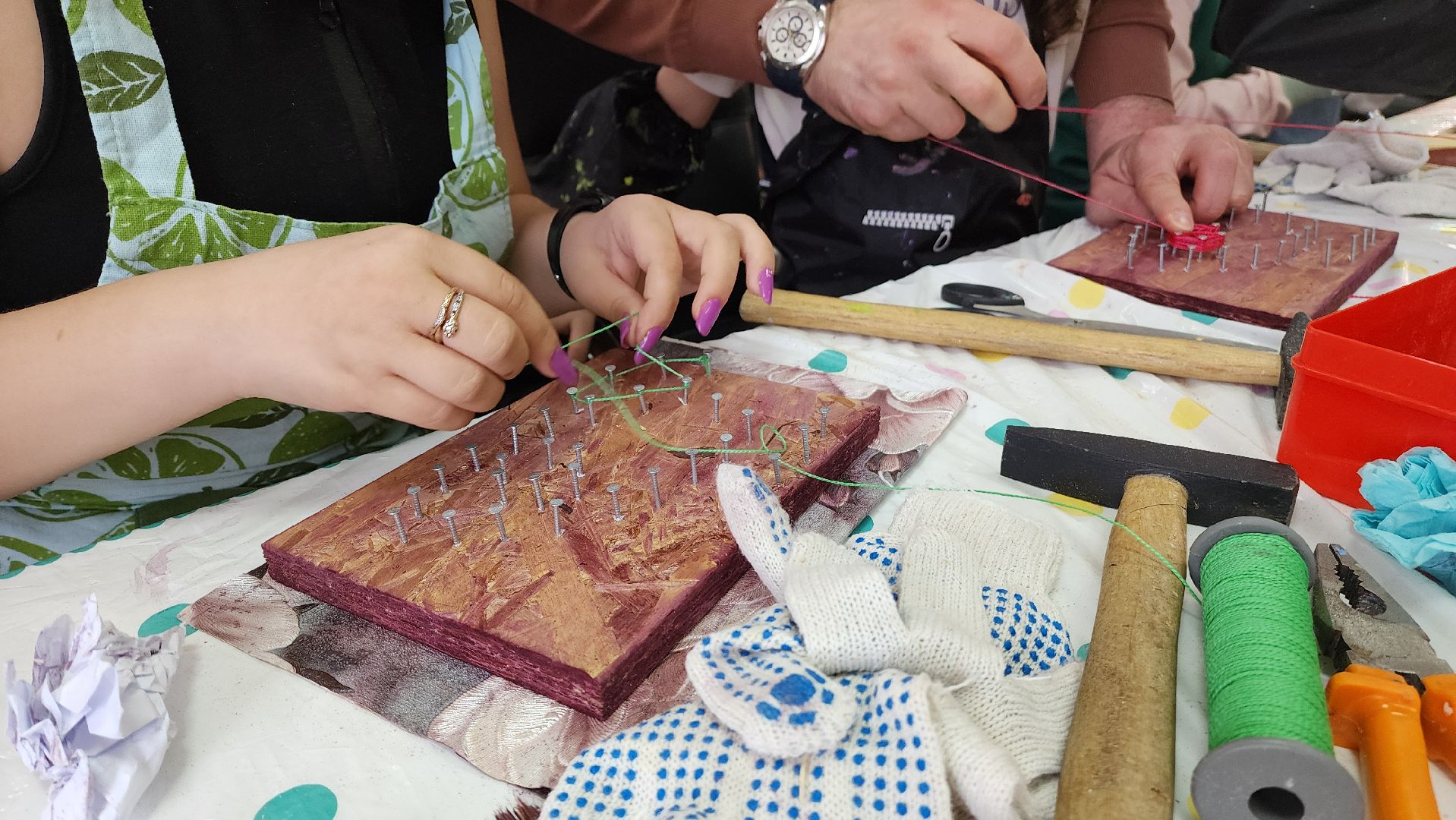 красногорск, сбор гуманитарной помощи, судебные приставы, мастер класс, волонтеры, доброе дело,