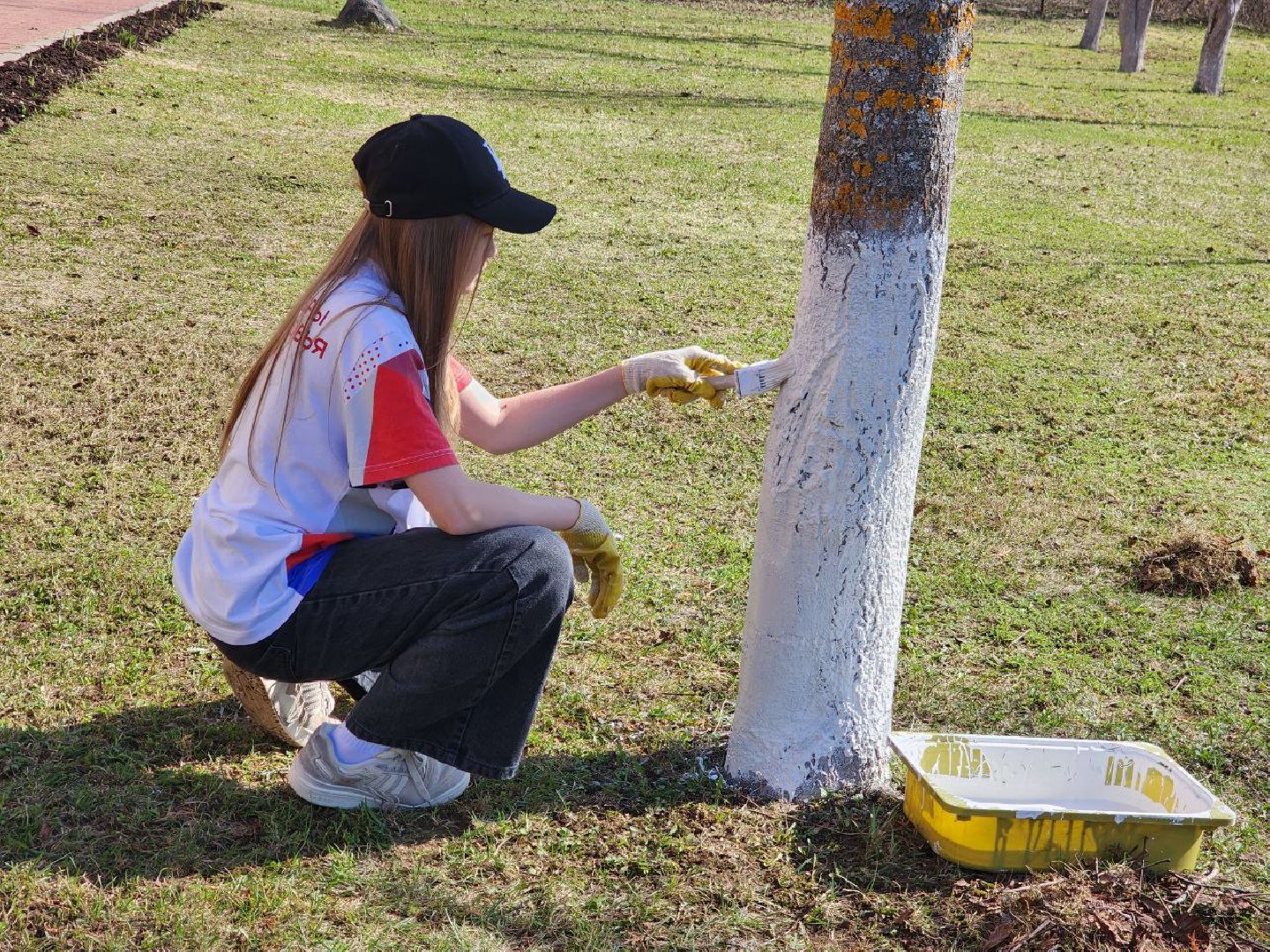 можайск, можайский городской округ, подмосковье, субботник, волонтеры, уборка территории, храм, месяц чистоты и благоустройства,