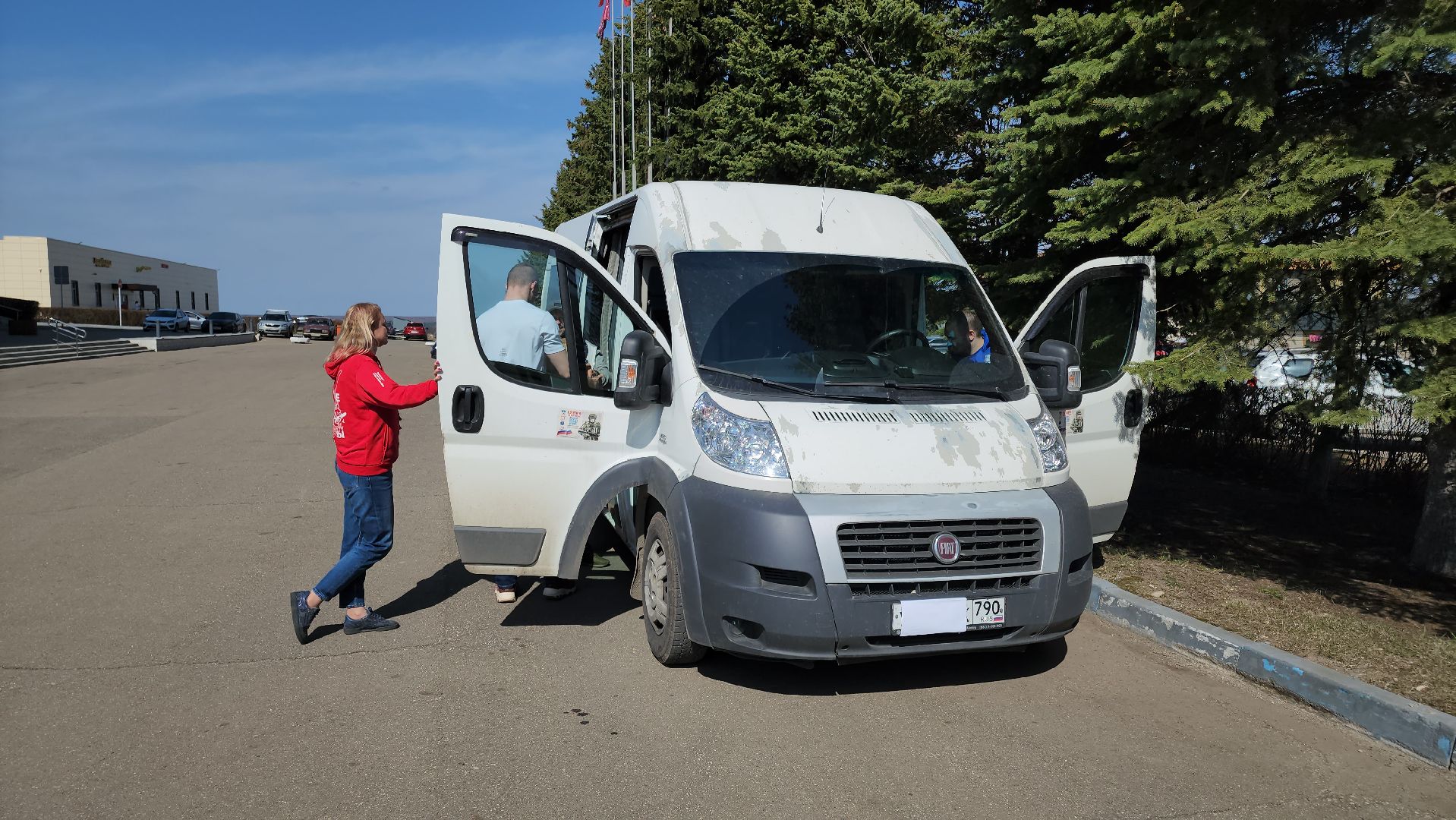 кашира, гуманитарная помощь, молодая гвардия, донбасс, волонтеры, днр,