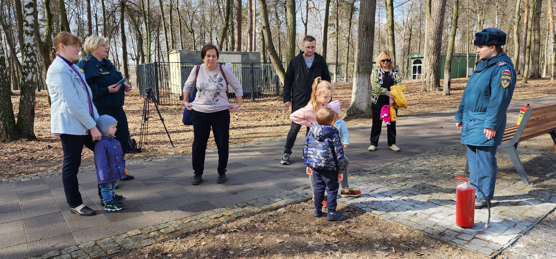 раменское, общество, пожарная безопасность, акция в городском парке, правила пользования огнетушителем,