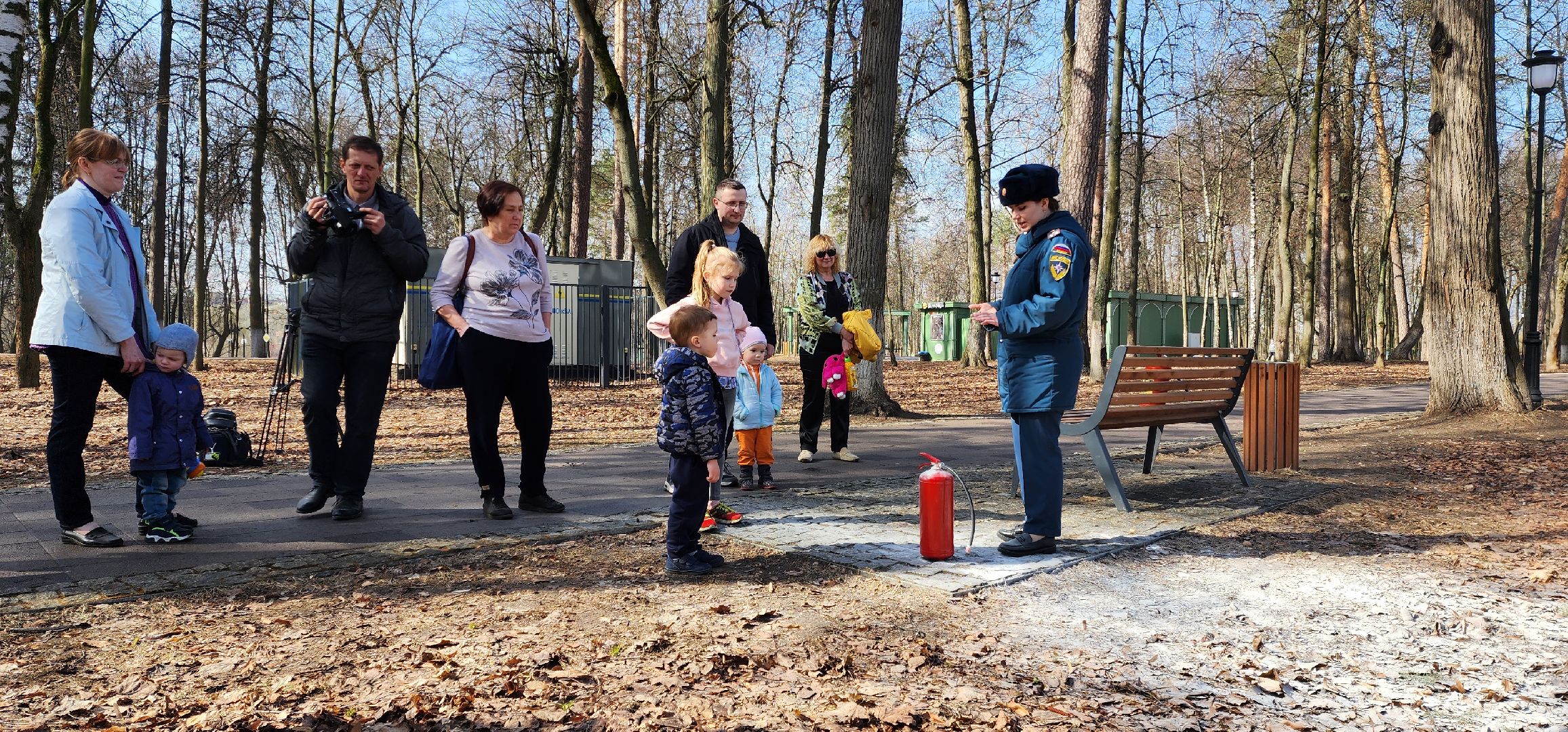 раменское, общество, пожарная безопасность, акция в городском парке, правила пользования огнетушителем,