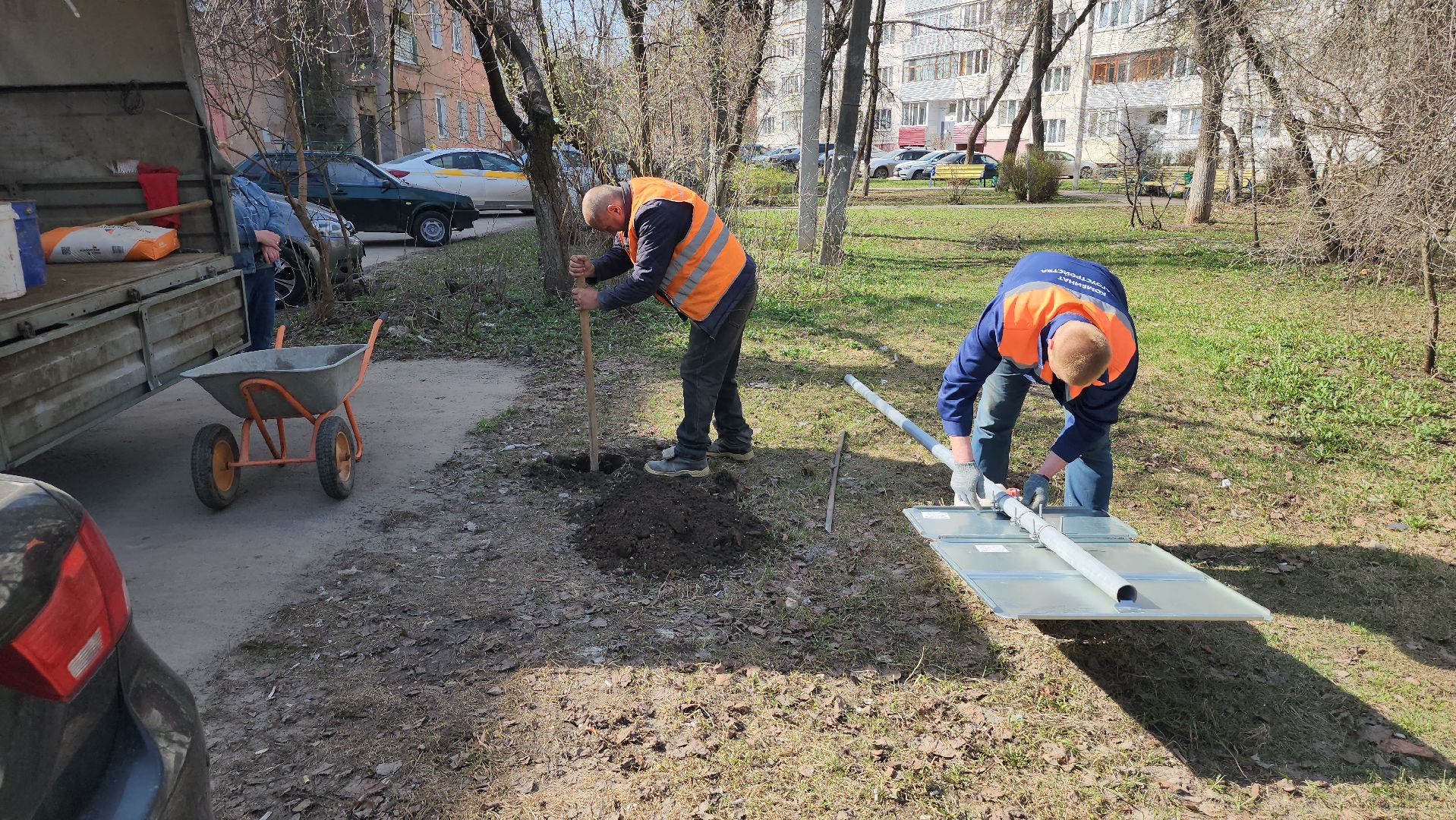 серпухов, улица красный текстильщик, парковка для инвалида, комбинат благоустройства, мкд, транспорт, благоустройство,