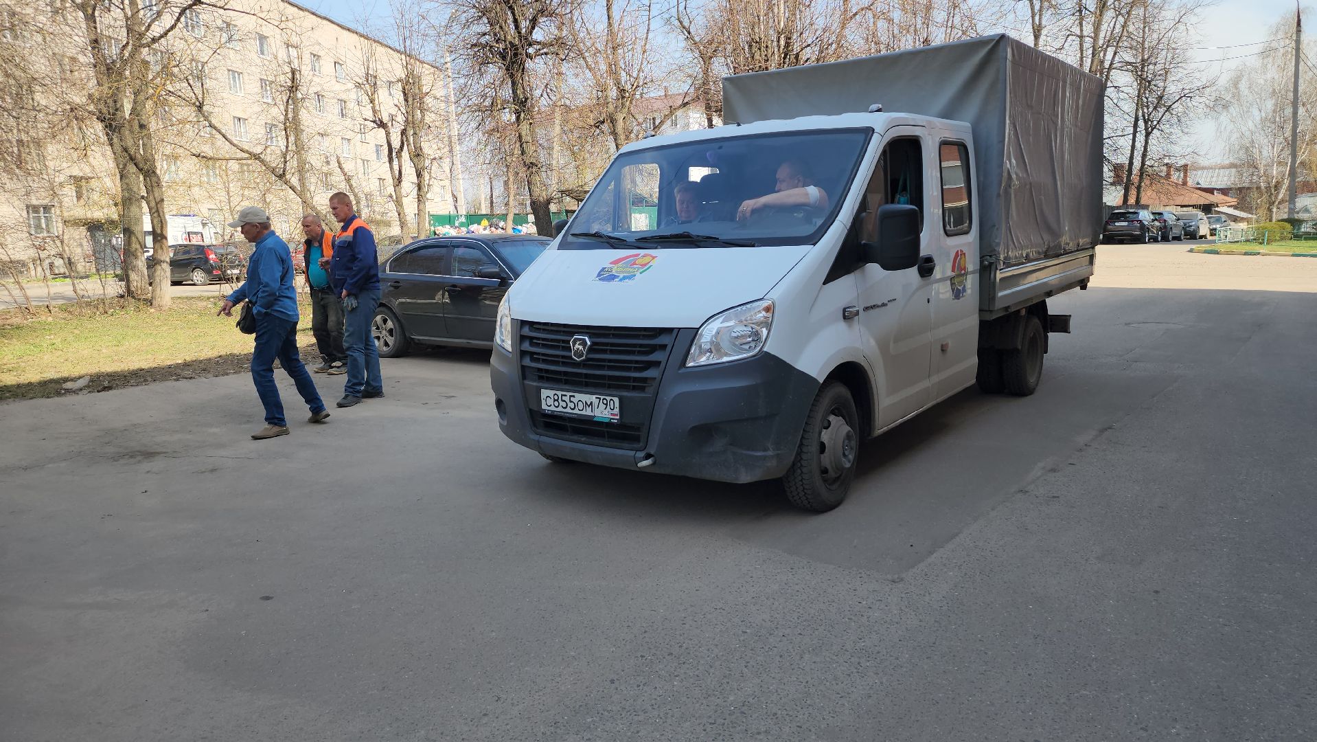 серпухов, улица красный текстильщик, парковка для инвалида, комбинат благоустройства, мкд, транспорт, благоустройство,