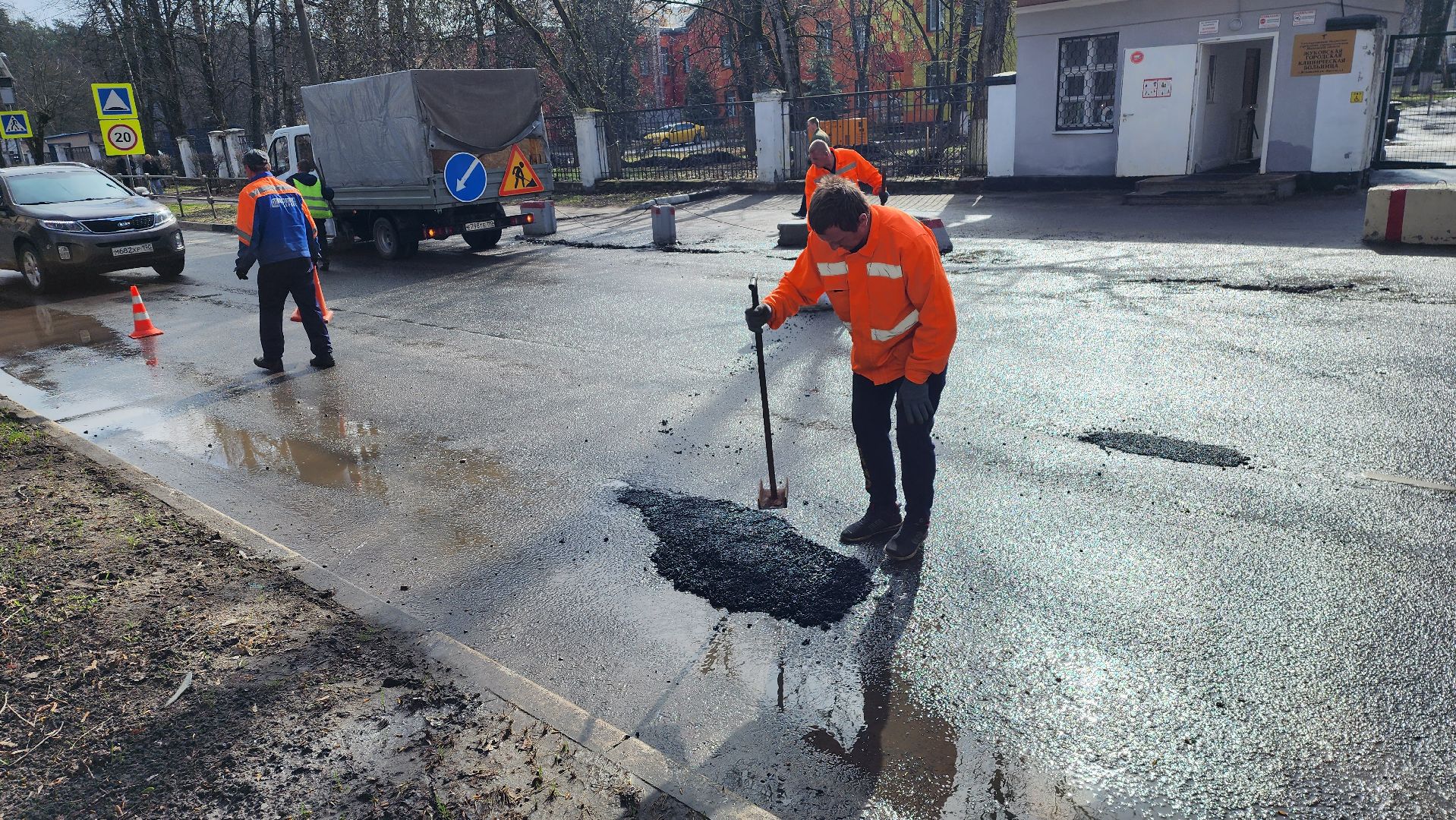 асфальт, ямочный ремонт, ямы, асфальтовое покрытие, борис аубакиров, Гагарина, Лацкова, Анохина, Гудкова,