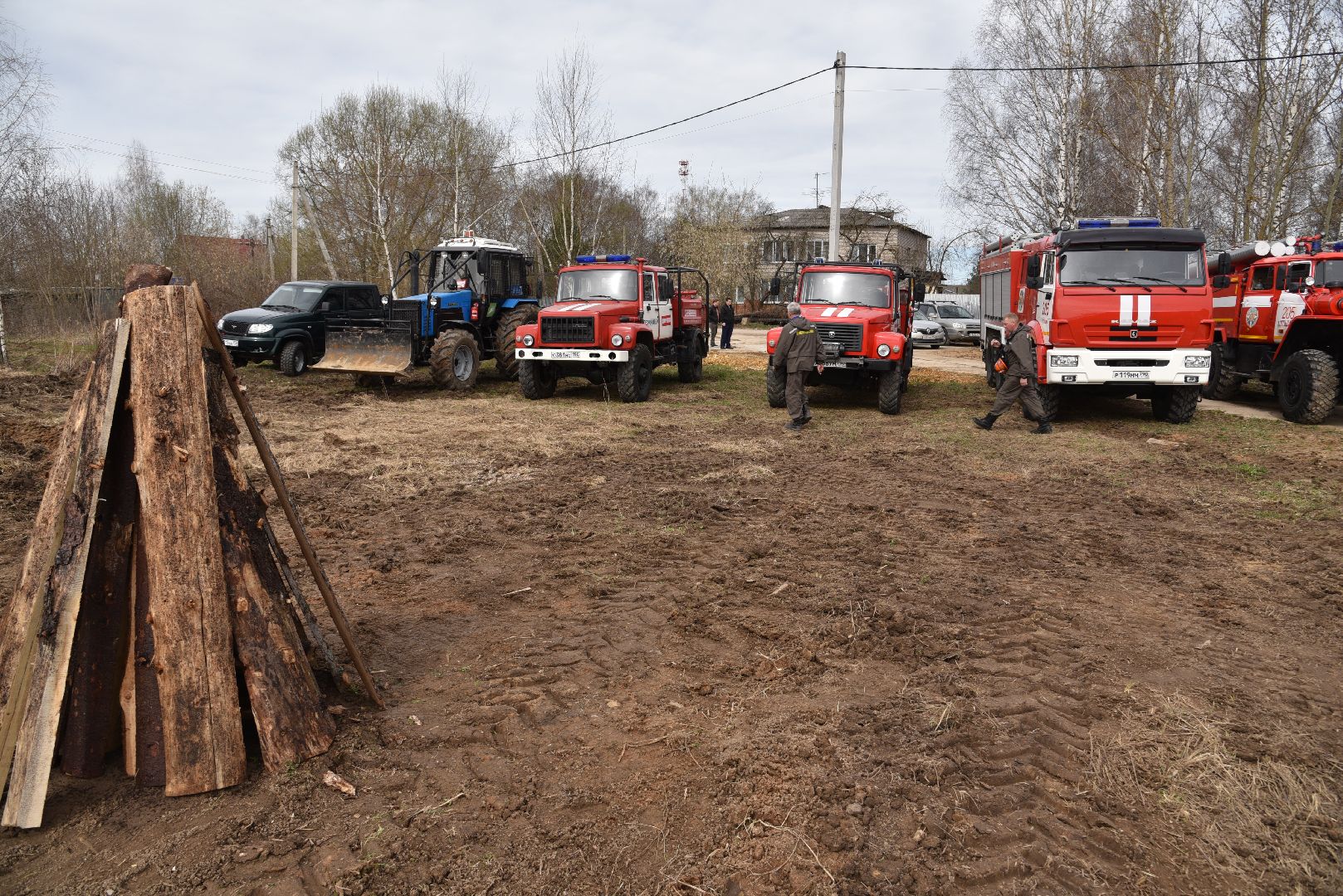 лотошино, центрлесхоз, мособлпожспас, пожарные, тренировка, учения, тушение пожаров,