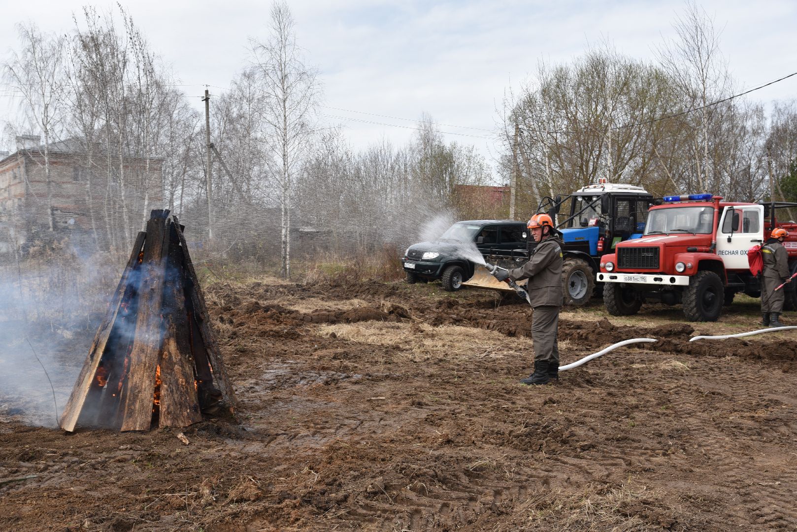 лотошино, центрлесхоз, мособлпожспас, пожарные, тренировка, учения, тушение пожаров,