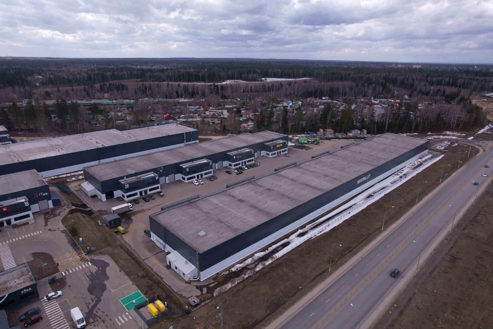 видео с коптера, бизнес, склад,