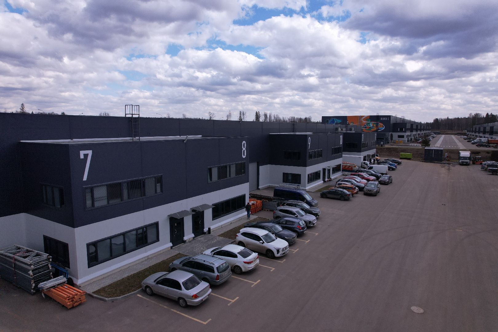 видео с коптера, бизнес, склад,