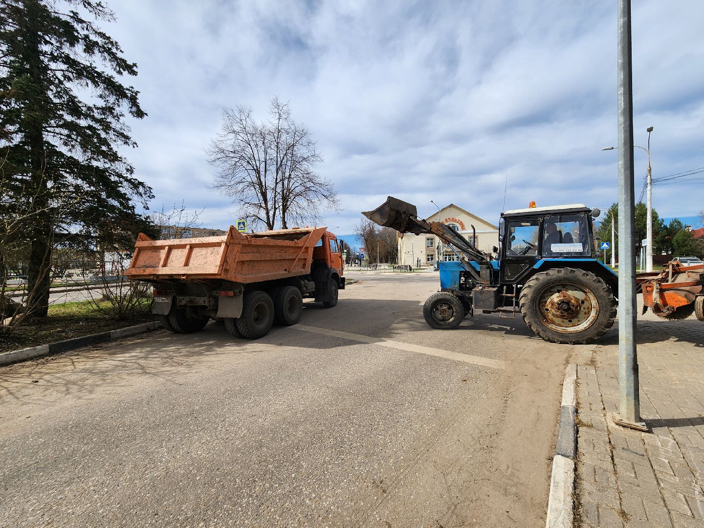 уборка города, уборка дорог, коммунальная служба, коммунальная техника, руза, рузский городской округ, ремонт дорог,