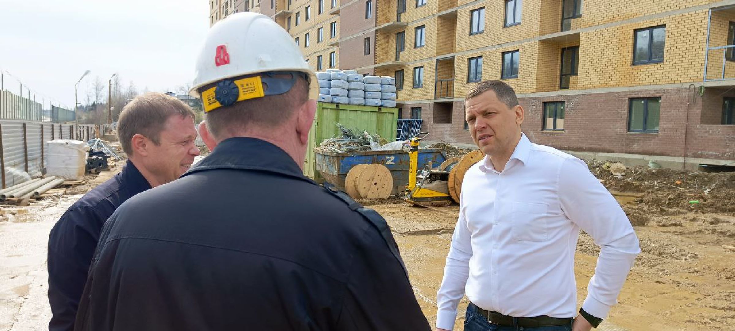 Дмитров, Переселение из аварийного жилья, Минстрой,