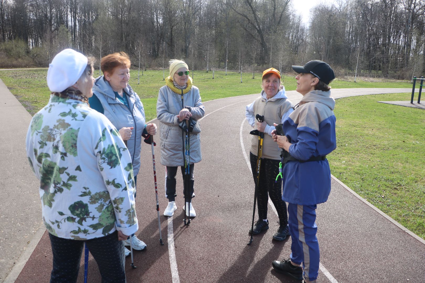 лотошино, лотошинский парк, лотошинский стадион, активное долголетие, паркиподмосковья,