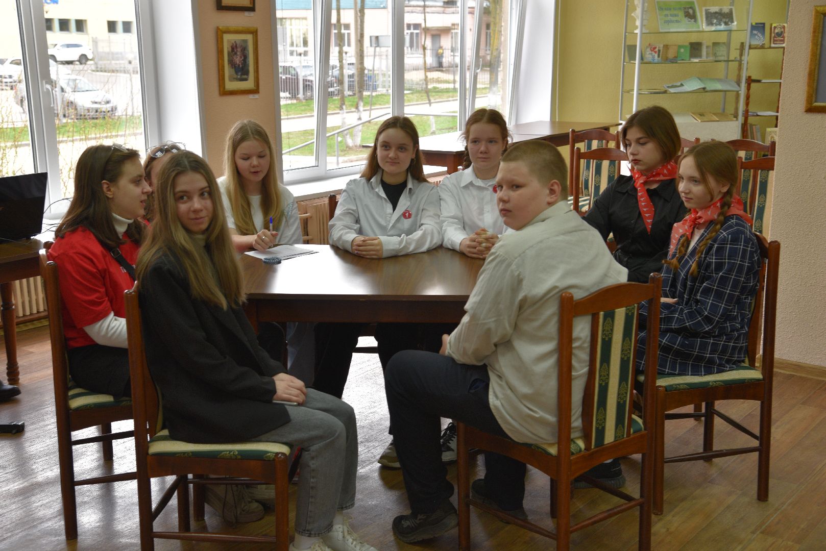 лотошино, лотошинская библиотека, день космонавтики,