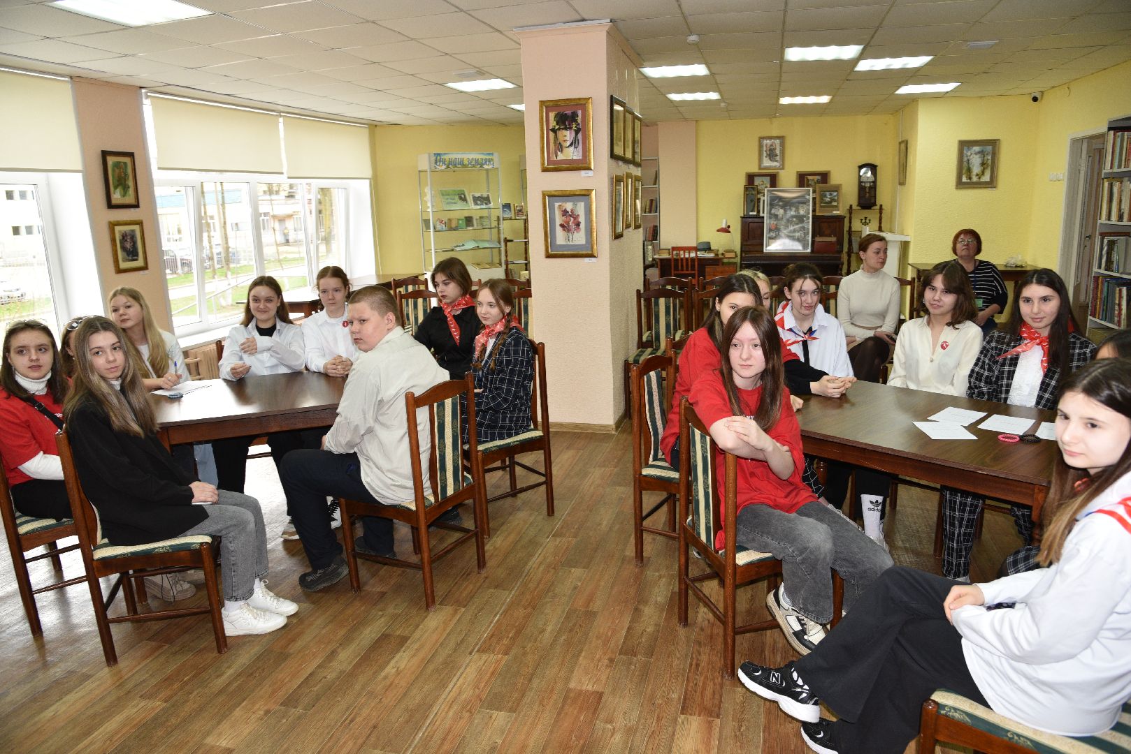 лотошино, лотошинская библиотека, день космонавтики,