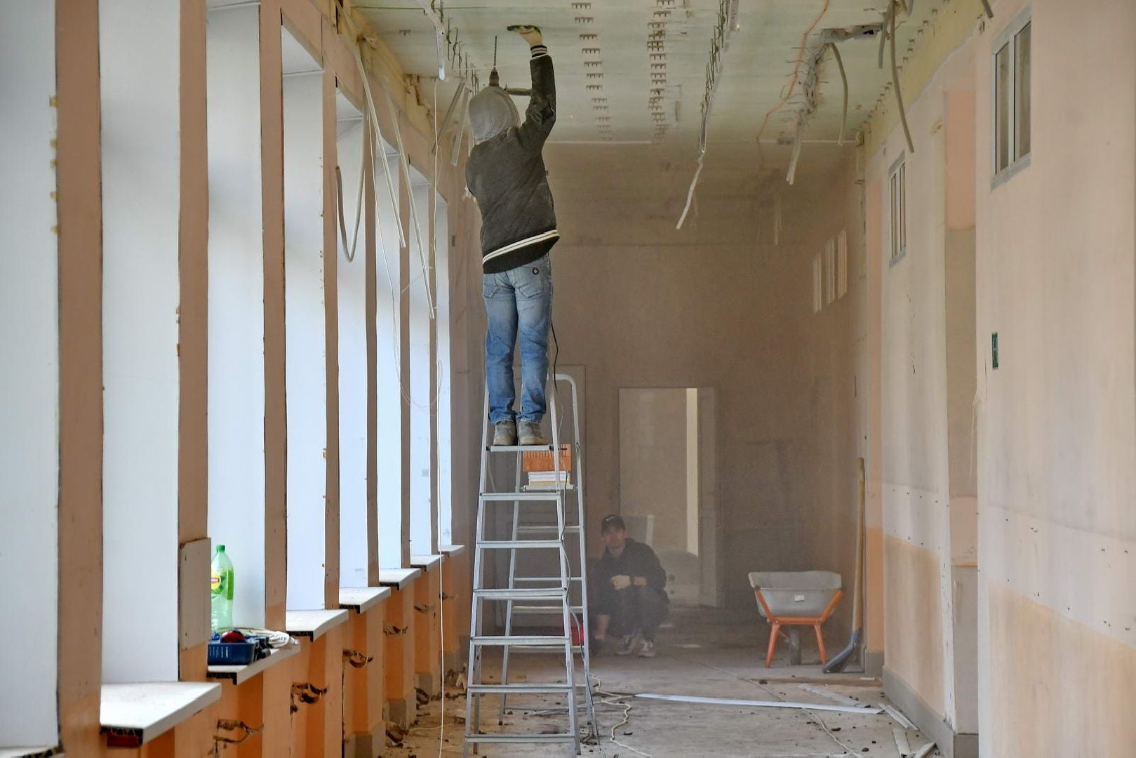 Власиха, школа Попова, капитальный ремонт школы, поповка во власихе, точка роста, ремонт школы Попова,