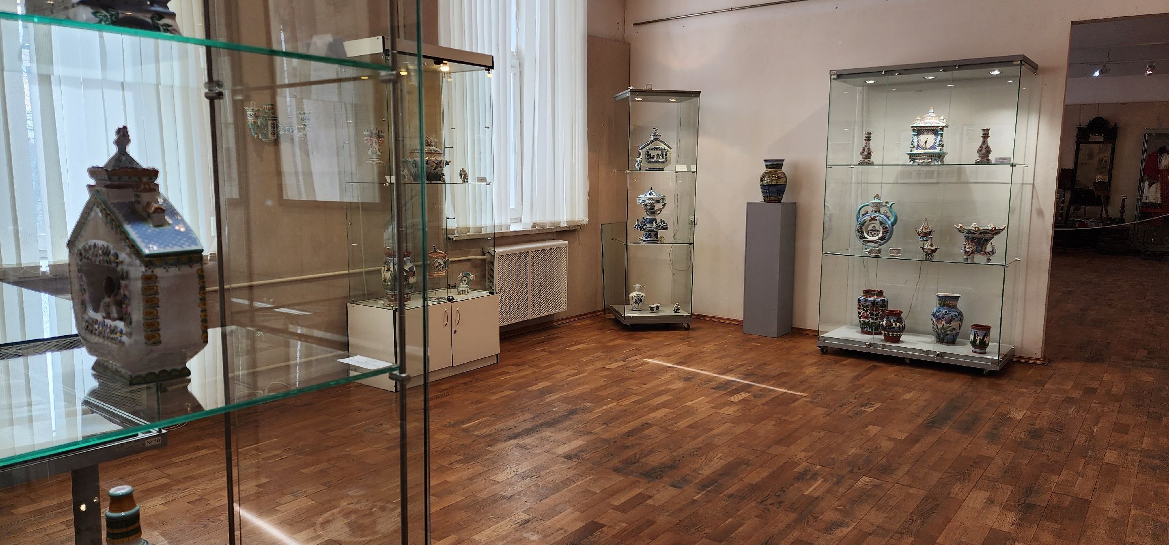 раменское, культура, выставка гжельского искусства в раменском музее,