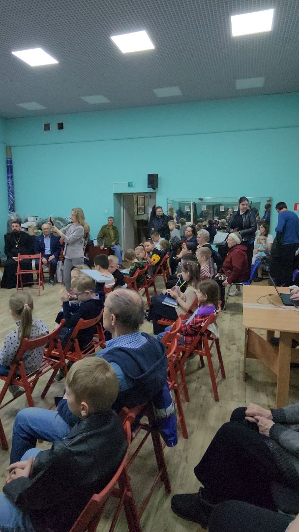 день космонавтики, 12 апреля, пантелеимоновский храм, Дмитрий Денисов, Буран, Игорь Волк, Валерий Ваньшин, Анатолий Левченко,Заслуженный летчик-испытатель РФ,