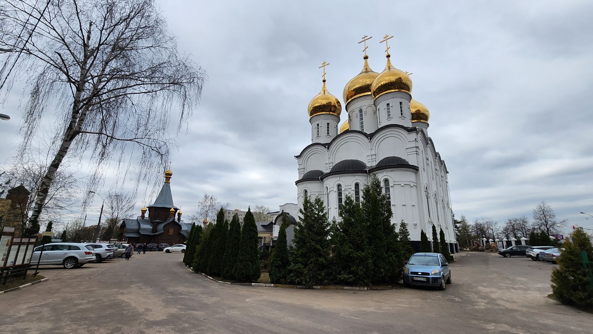 день космонавтики, 12 апреля, пантелеимоновский храм, Дмитрий Денисов, Буран, Игорь Волк, Валерий Ваньшин, Анатолий Левченко,Заслуженный летчик-испытатель РФ,