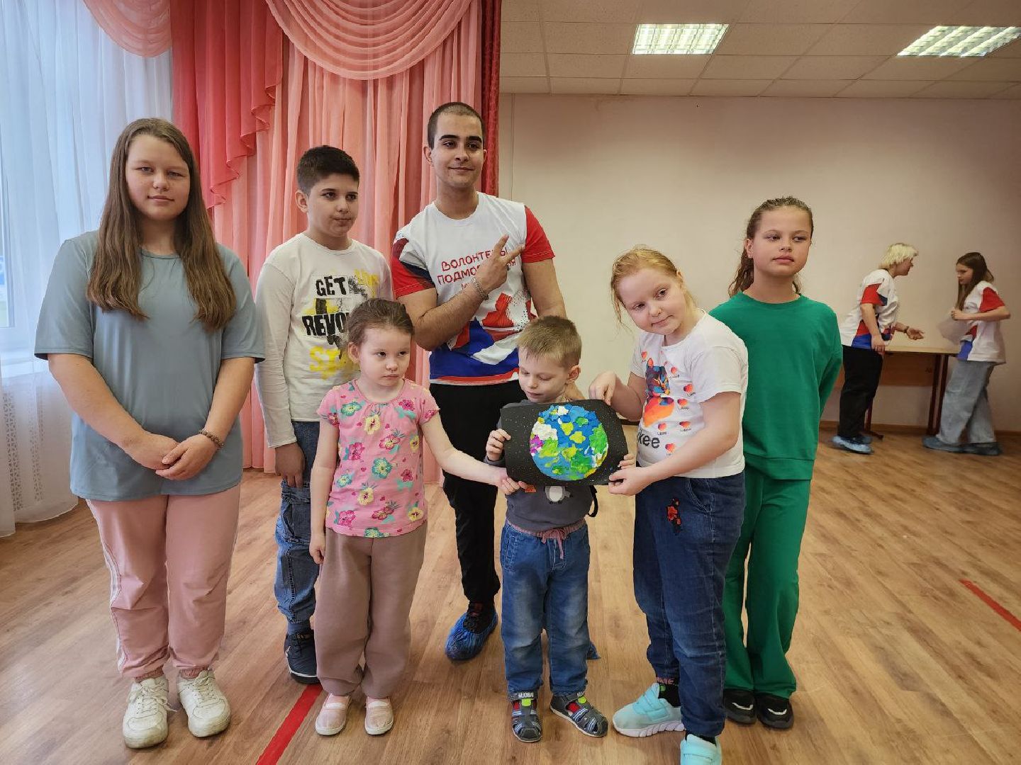 можайск, можайский городской округ, подмосковье, день космонавтики, дети, реабилитационный центр, воспитанники центра, волонтеры, квест, мастер-класс,