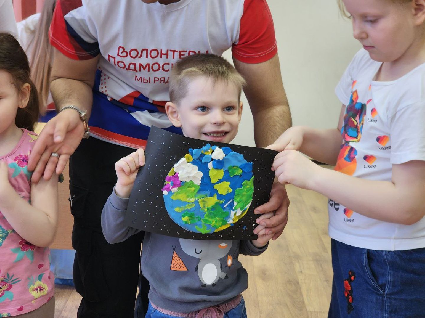 можайск, можайский городской округ, подмосковье, день космонавтики, дети, реабилитационный центр, воспитанники центра, волонтеры, квест, мастер-класс,