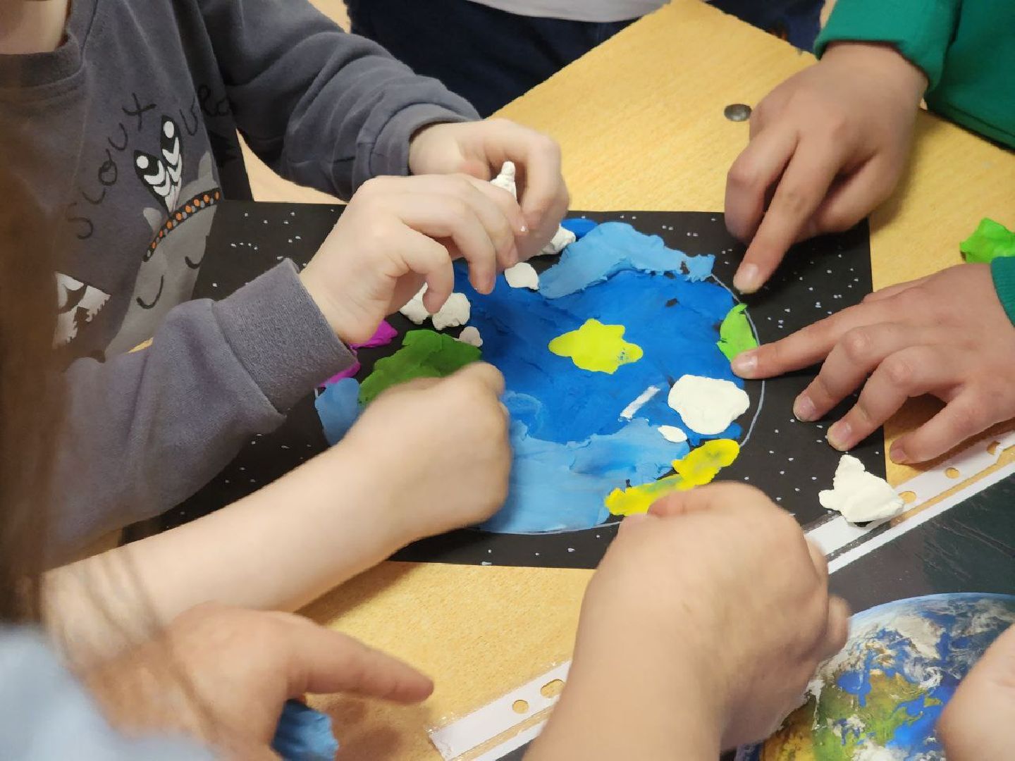 можайск, можайский городской округ, подмосковье, день космонавтики, дети, реабилитационный центр, воспитанники центра, волонтеры, квест, мастер-класс,