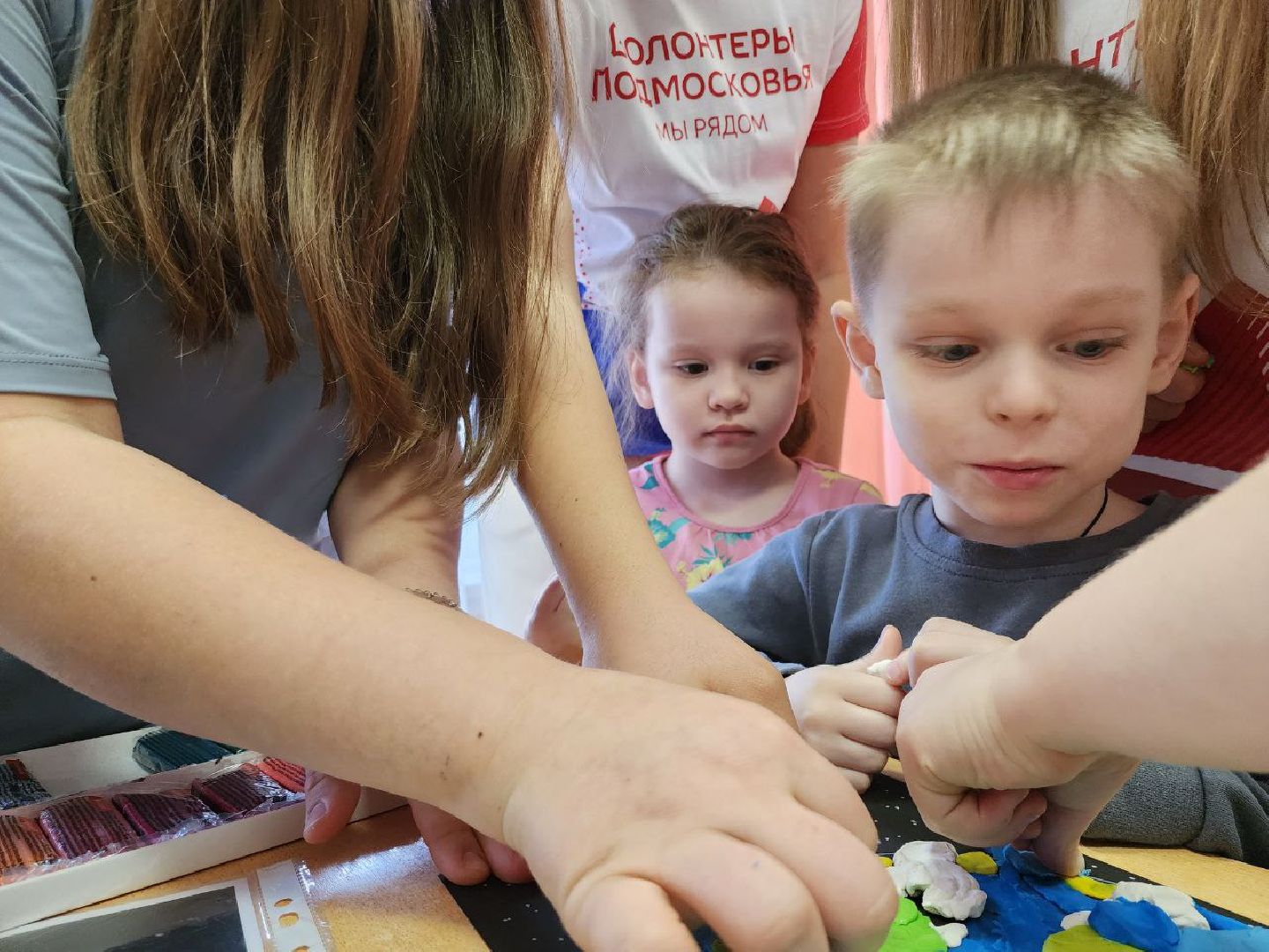 можайск, можайский городской округ, подмосковье, день космонавтики, дети, реабилитационный центр, воспитанники центра, волонтеры, квест, мастер-класс,