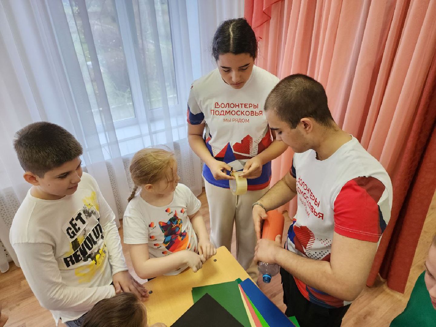можайск, можайский городской округ, подмосковье, день космонавтики, дети, реабилитационный центр, воспитанники центра, волонтеры, квест, мастер-класс,