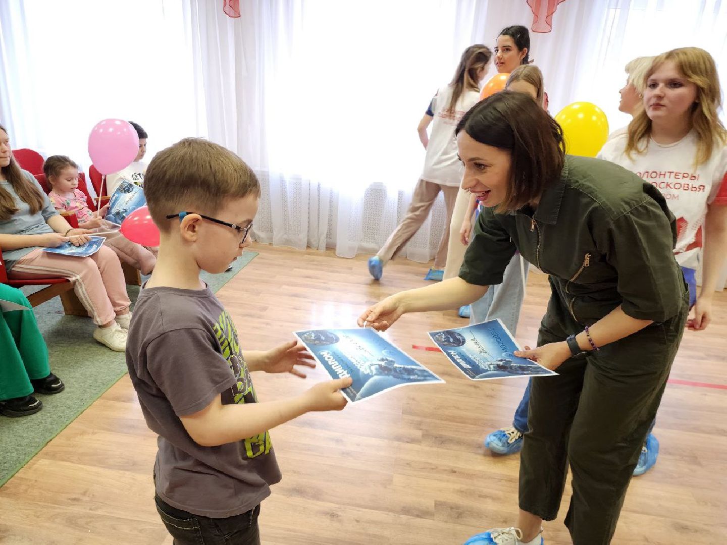 можайск, можайский городской округ, подмосковье, день космонавтики, дети, реабилитационный центр, воспитанники центра, волонтеры, квест, мастер-класс,