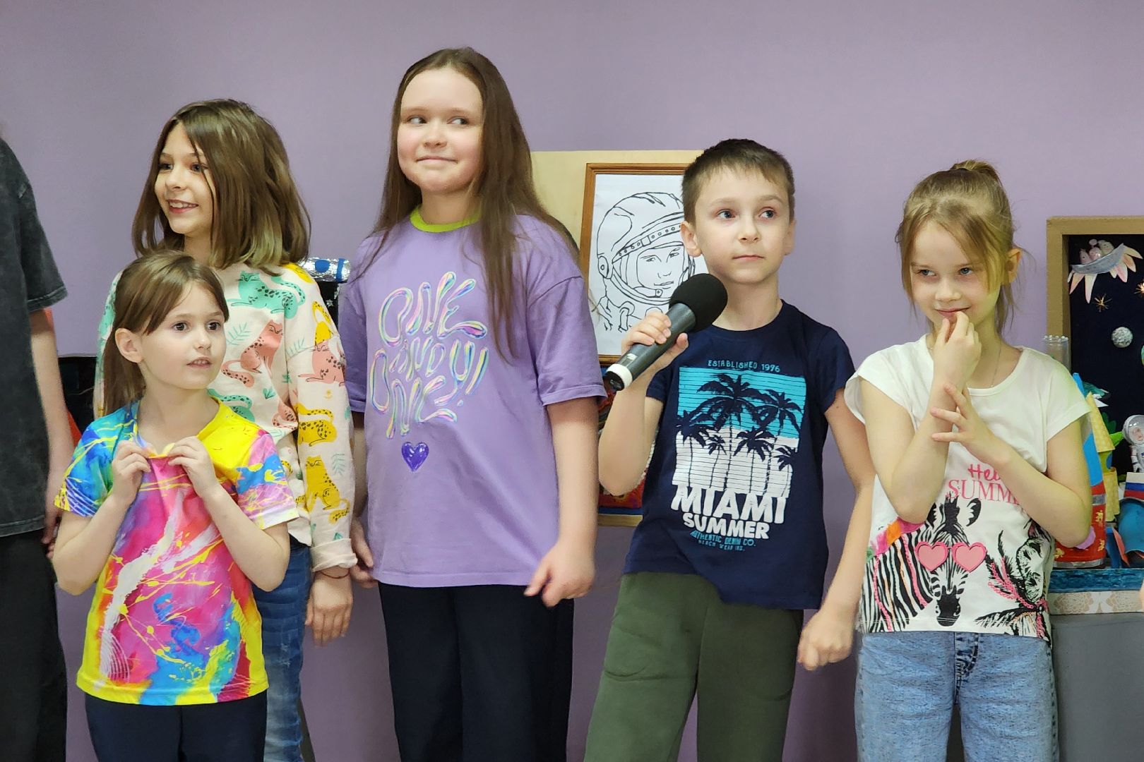 день космонавтики, выставка детских работ,